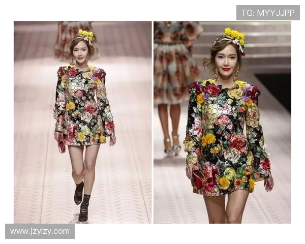 红包雨遇上 T 台步:185 帅哥走秀太会整活 红包雨遇上 T 台步:185 帅哥走秀太会整活